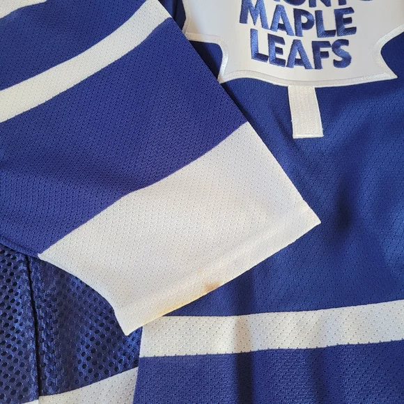 Toronto sz xl. Maple Leafs hockey jersey - Picture 11 of 12